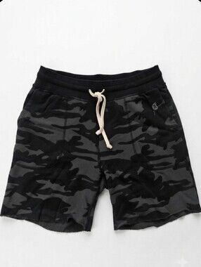 Todd Snyder + Champion Camo French Terry Sweatshorts Size Medium